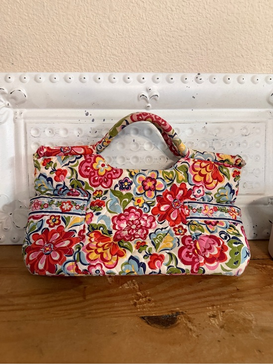 Vera Bradley Handbags - Vera Bradley Gabby Bag Hope Garden Floral Retired 2009 Quilted Satchel Handbag